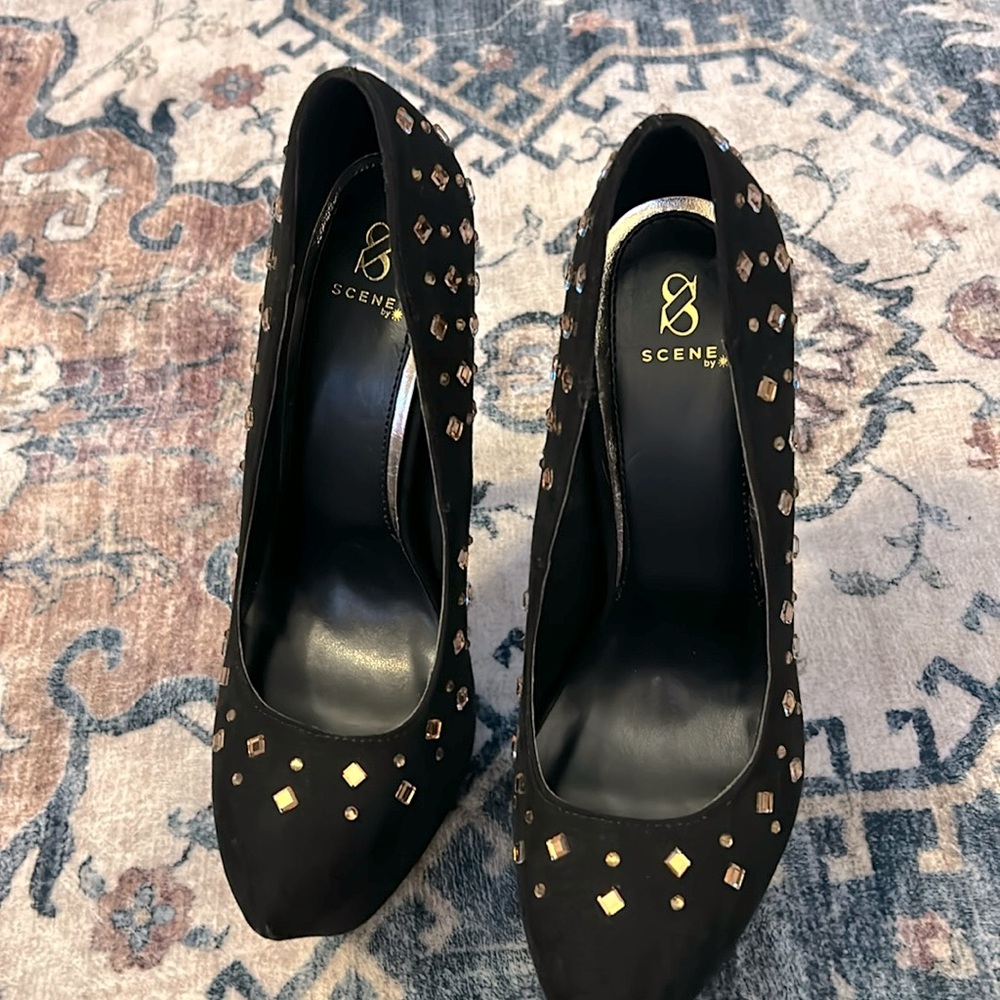 Shoe Dazzle Stilettos
Color Black with Gold Rhinestones 
Size 9